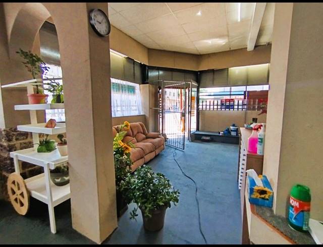 BUSINESS FOR SALE IN BOKSBURG